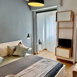 Cozy 3 Km Away From Duomo , Mailand Italien